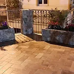 Il Pergolato 펜션 바리사르도